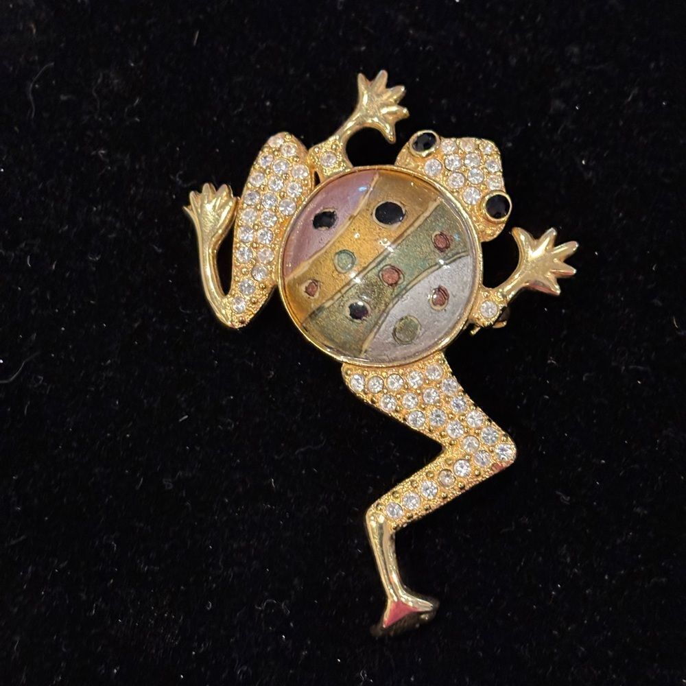 St. John Frog Brooch with Swarovski Crystals and Light Color Enamel Details - Picture 2 of 6
